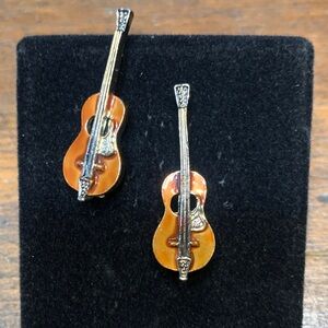 2 TINY GUITAR BROOCHES WITH ENAMEL DETAIL